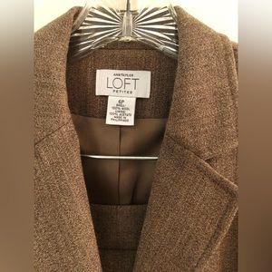 Ann Taylor Suit Beige 6P EUC